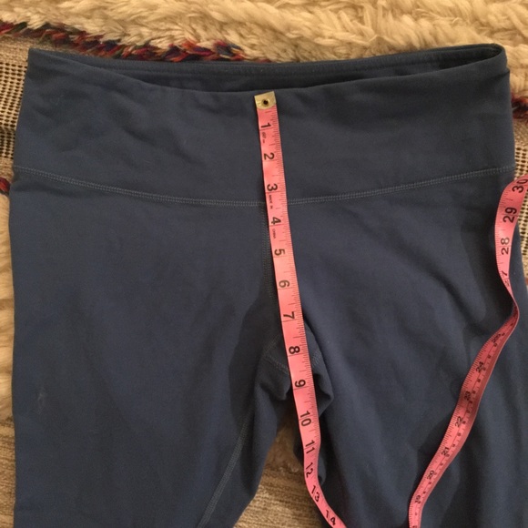 Lululemon crop leggings - Picture 3 of 6
